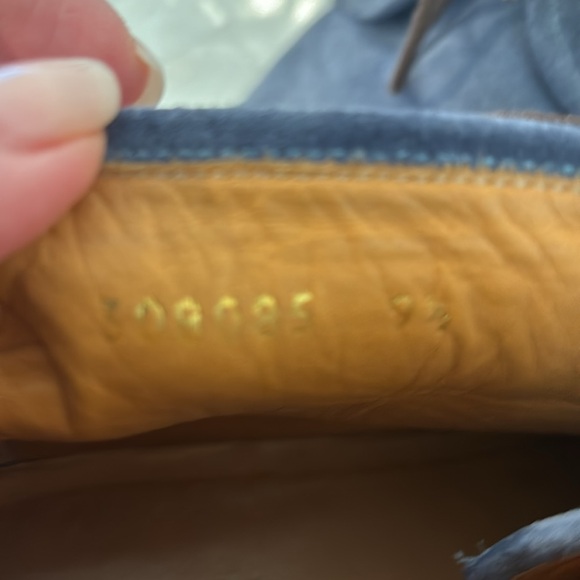 Men’s Gucci suede boot - Picture 8 of 8